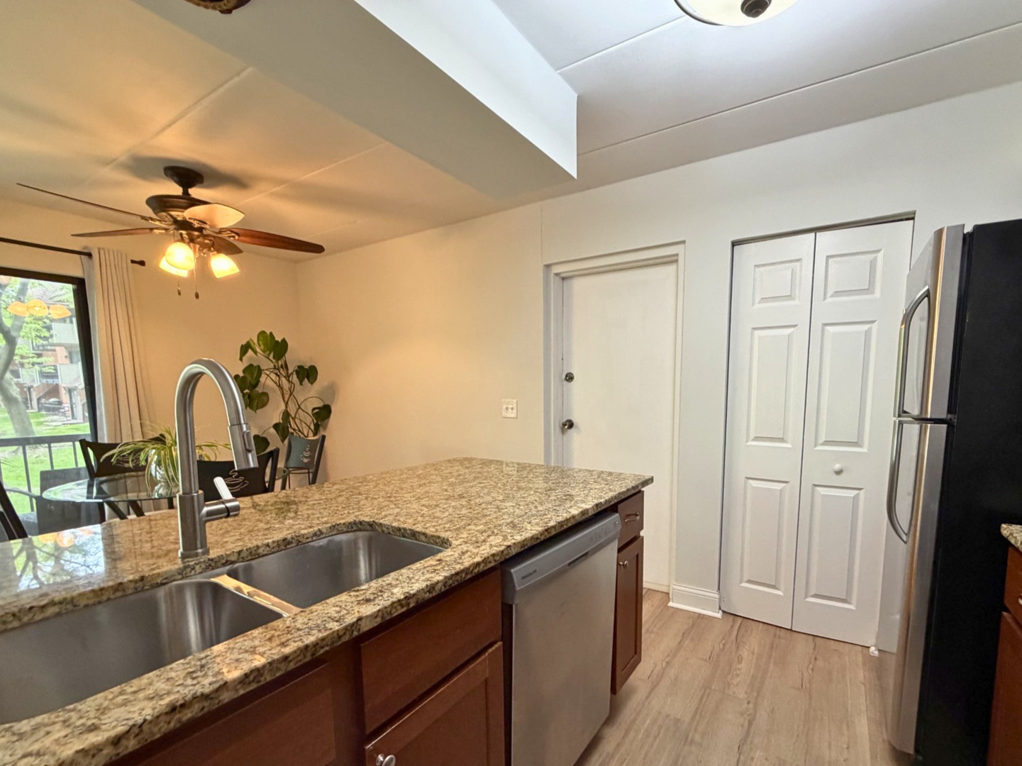 31 E Janata Boulevard #1A, Lombard, IL 60148