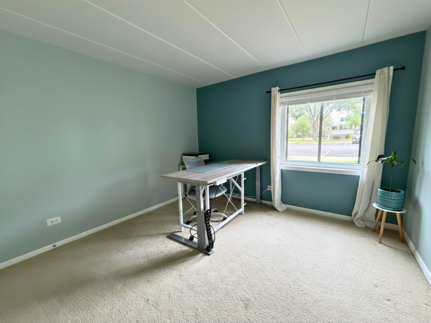 31 E Janata Boulevard #1A, Lombard, IL 60148
