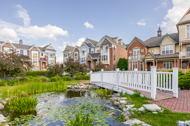 4147 Royal Mews Circle #204, Naperville, IL 60564
