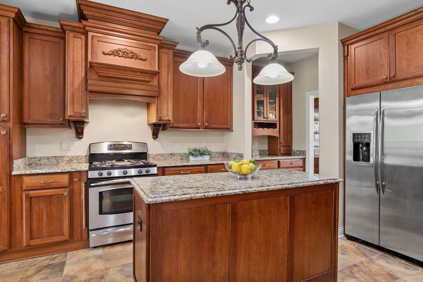 4147 Royal Mews Circle #204, Naperville, IL 60564
