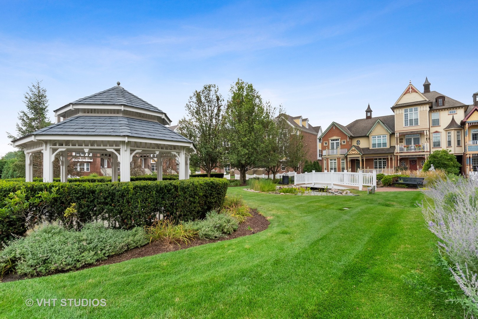 4147 Royal Mews Circle #204, Naperville, IL 60564