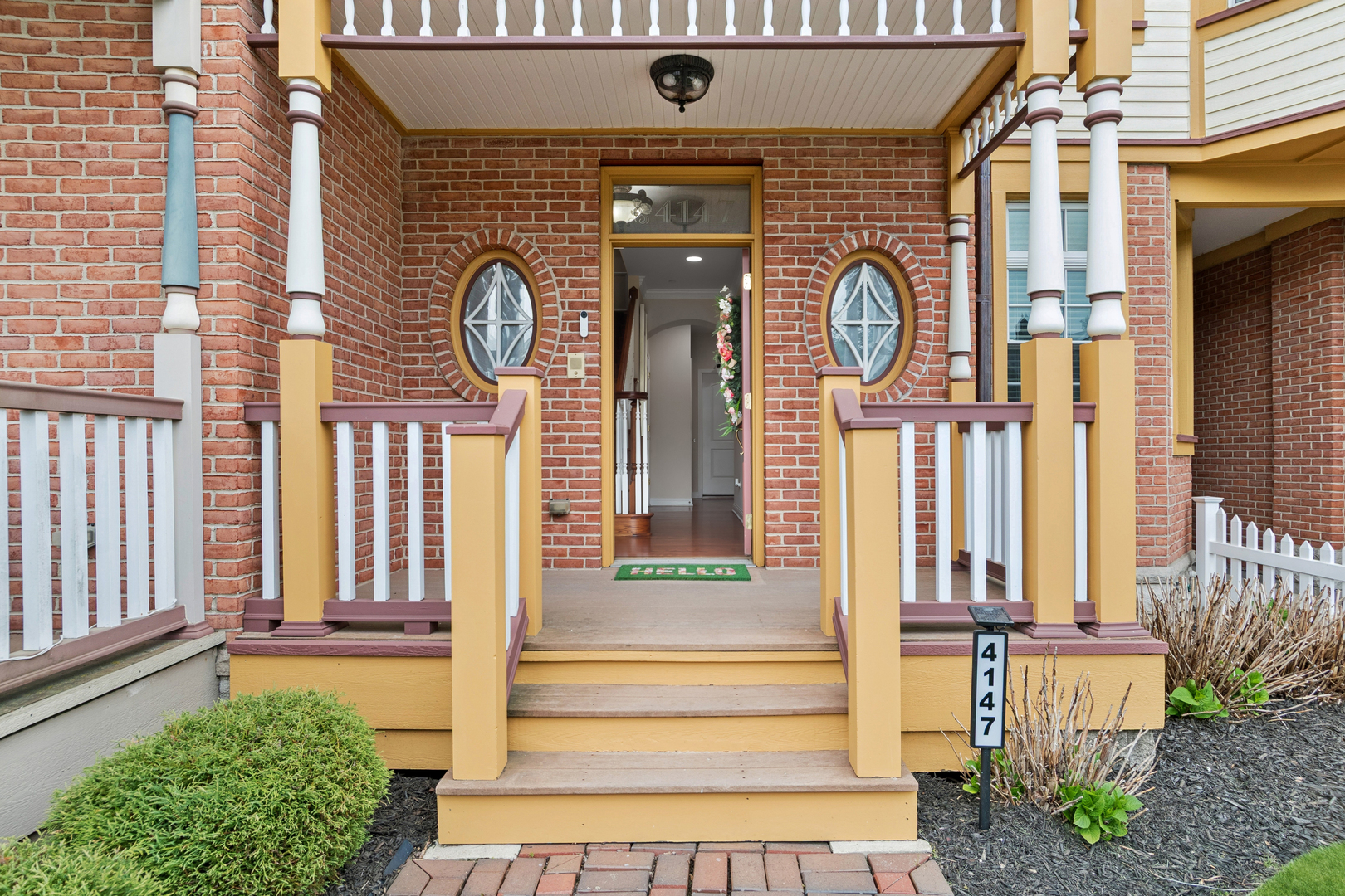 4147 Royal Mews Circle #204, Naperville, IL 60564