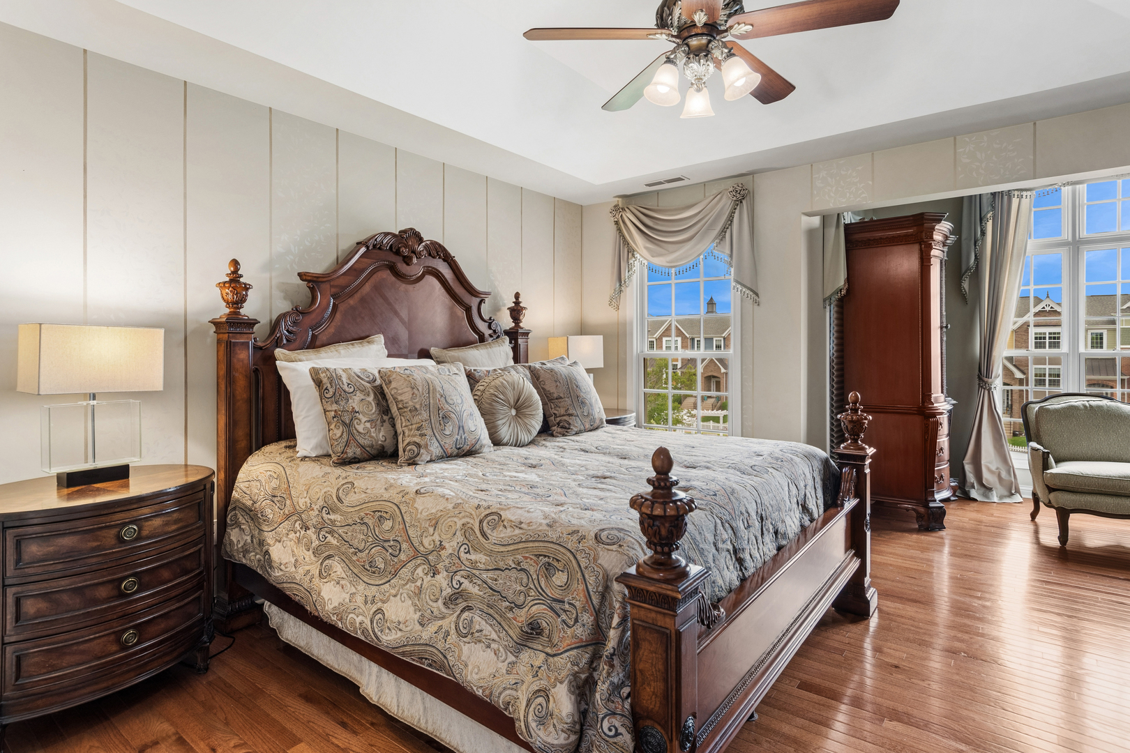 4147 Royal Mews Circle #204, Naperville, IL 60564