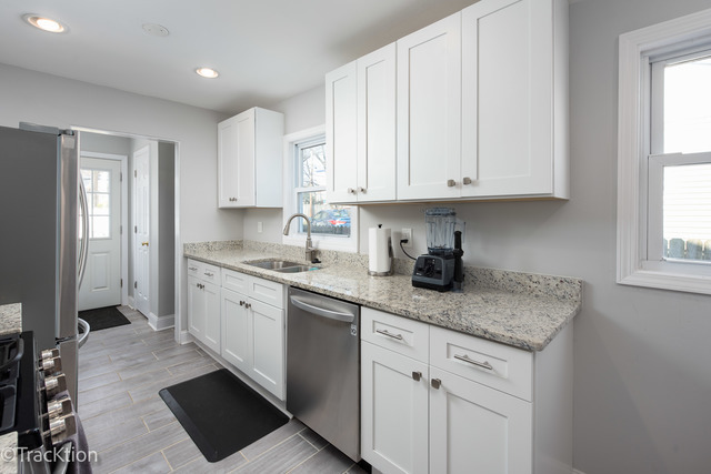 4334 Washington Street, Downers Grove, IL 60515