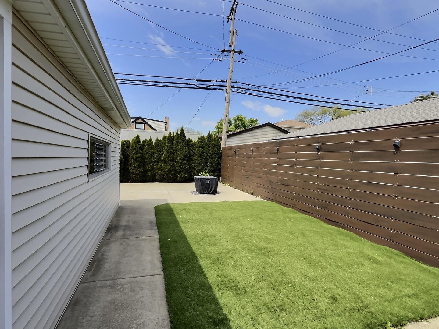 4908 N Nagle Avenue, Chicago, IL 60630