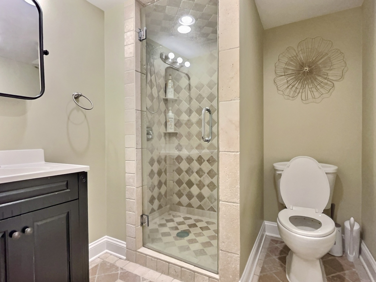 4908 N Nagle Avenue, Chicago, IL 60630