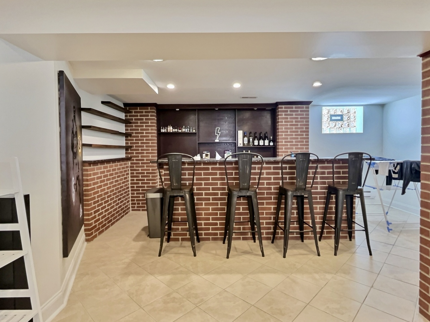 4908 N Nagle Avenue, Chicago, IL 60630