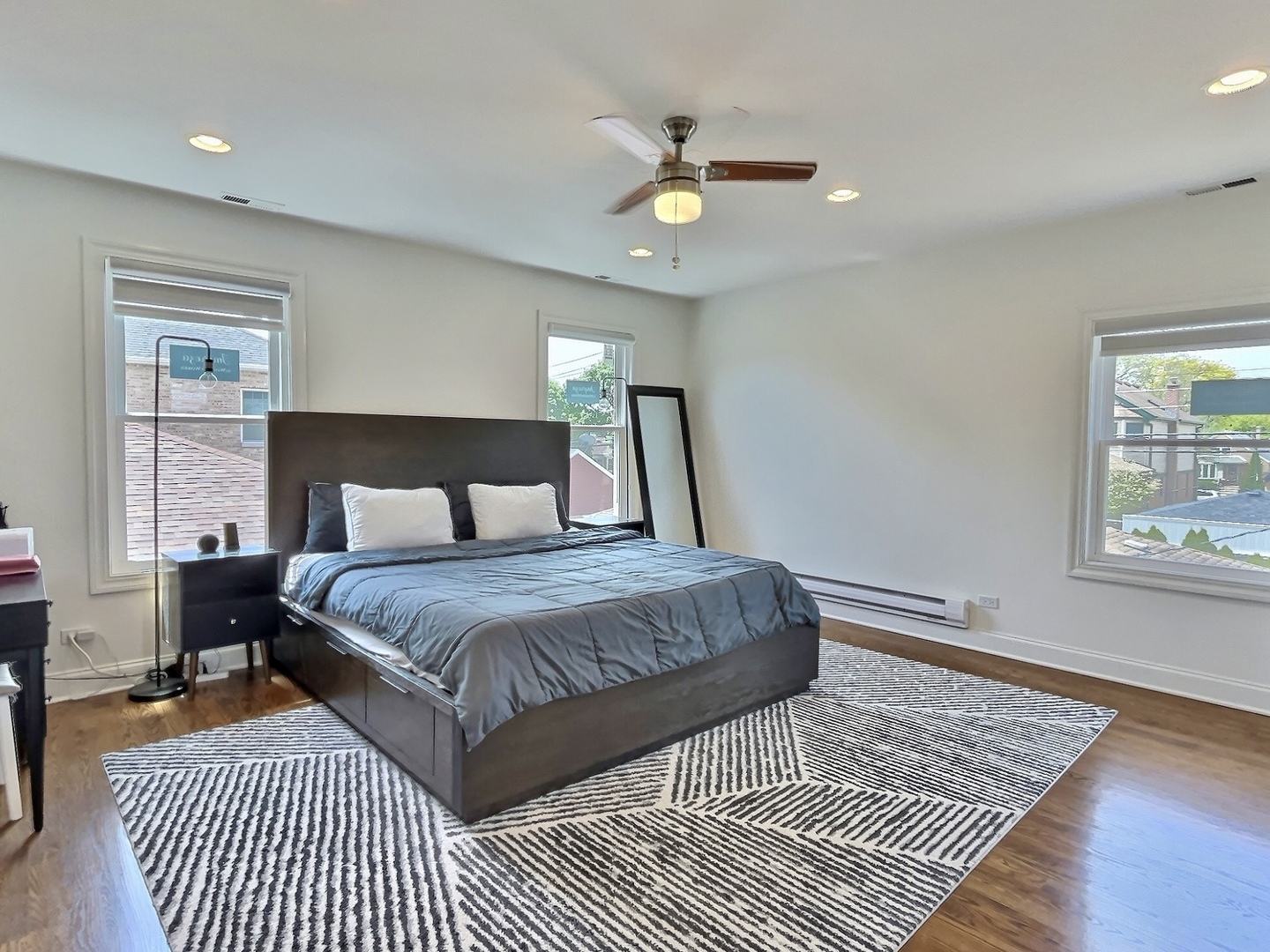 4908 N Nagle Avenue, Chicago, IL 60630