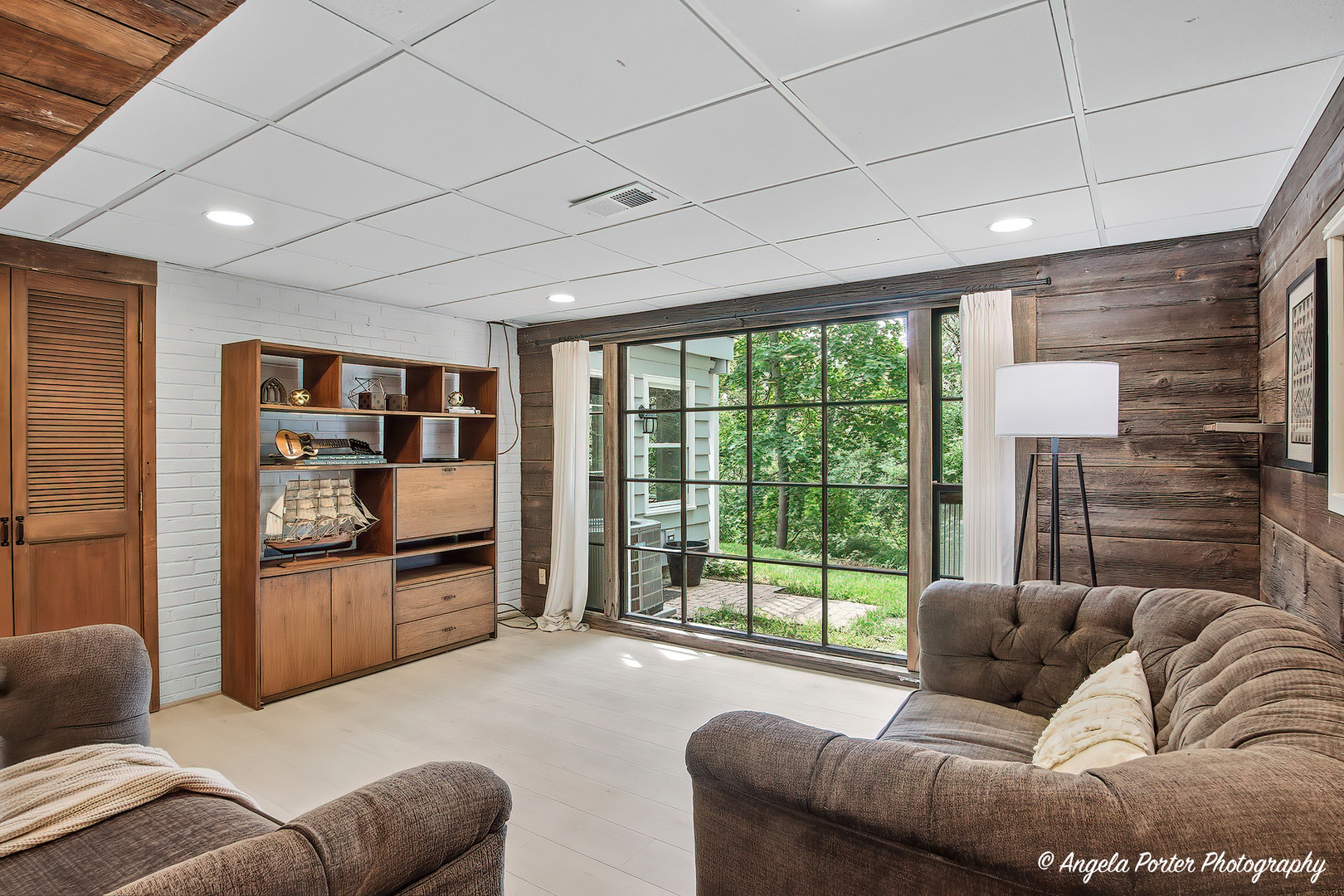 15 Willet Way, Trout Valley, IL 60013