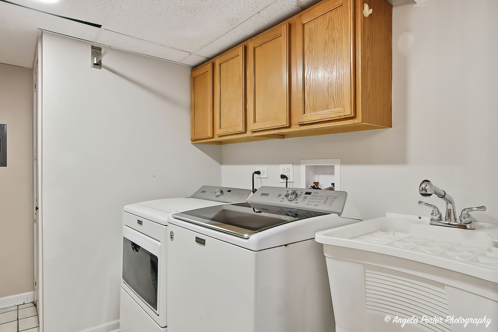 15 Willet Way, Trout Valley, IL 60013