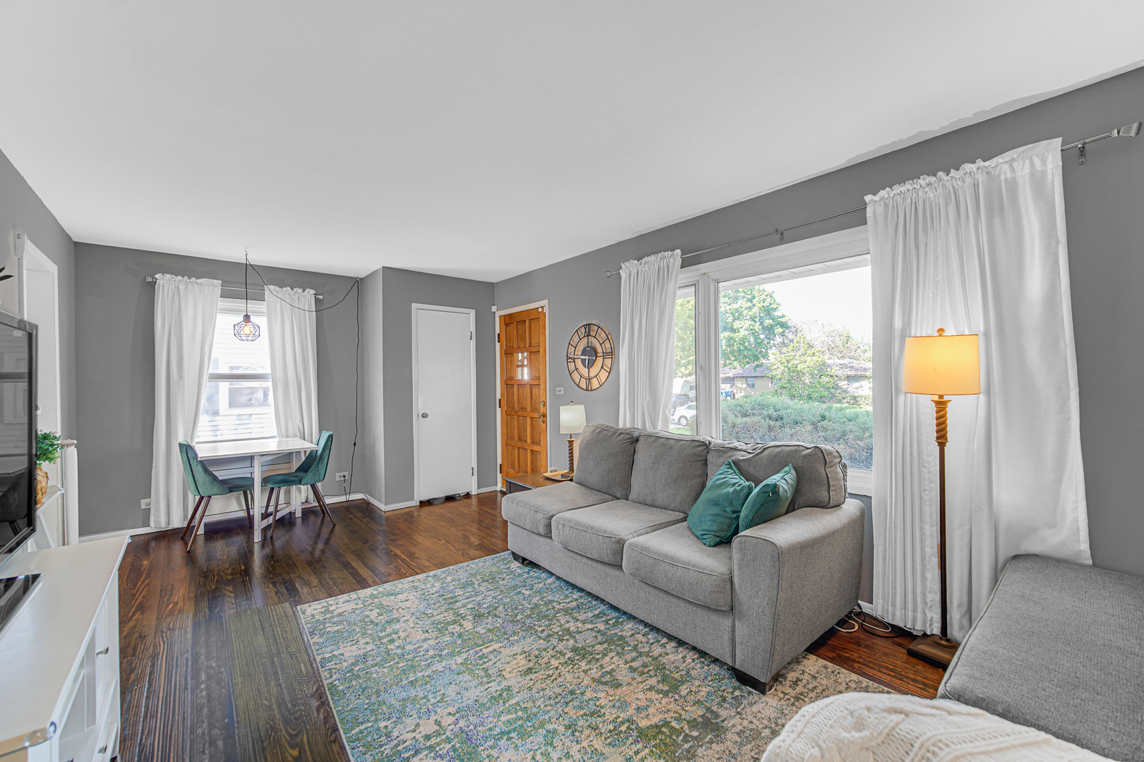 4937 WOODWARD Avenue, Downers Grove, IL 60515