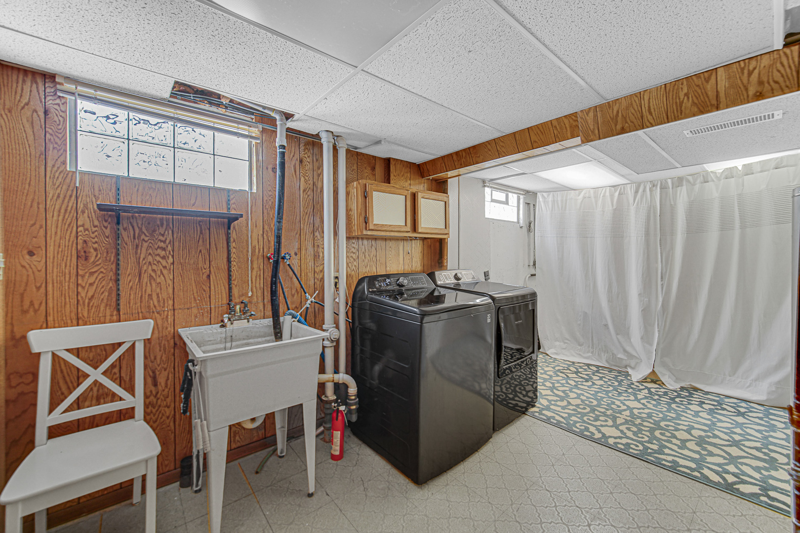 4937 WOODWARD Avenue, Downers Grove, IL 60515
