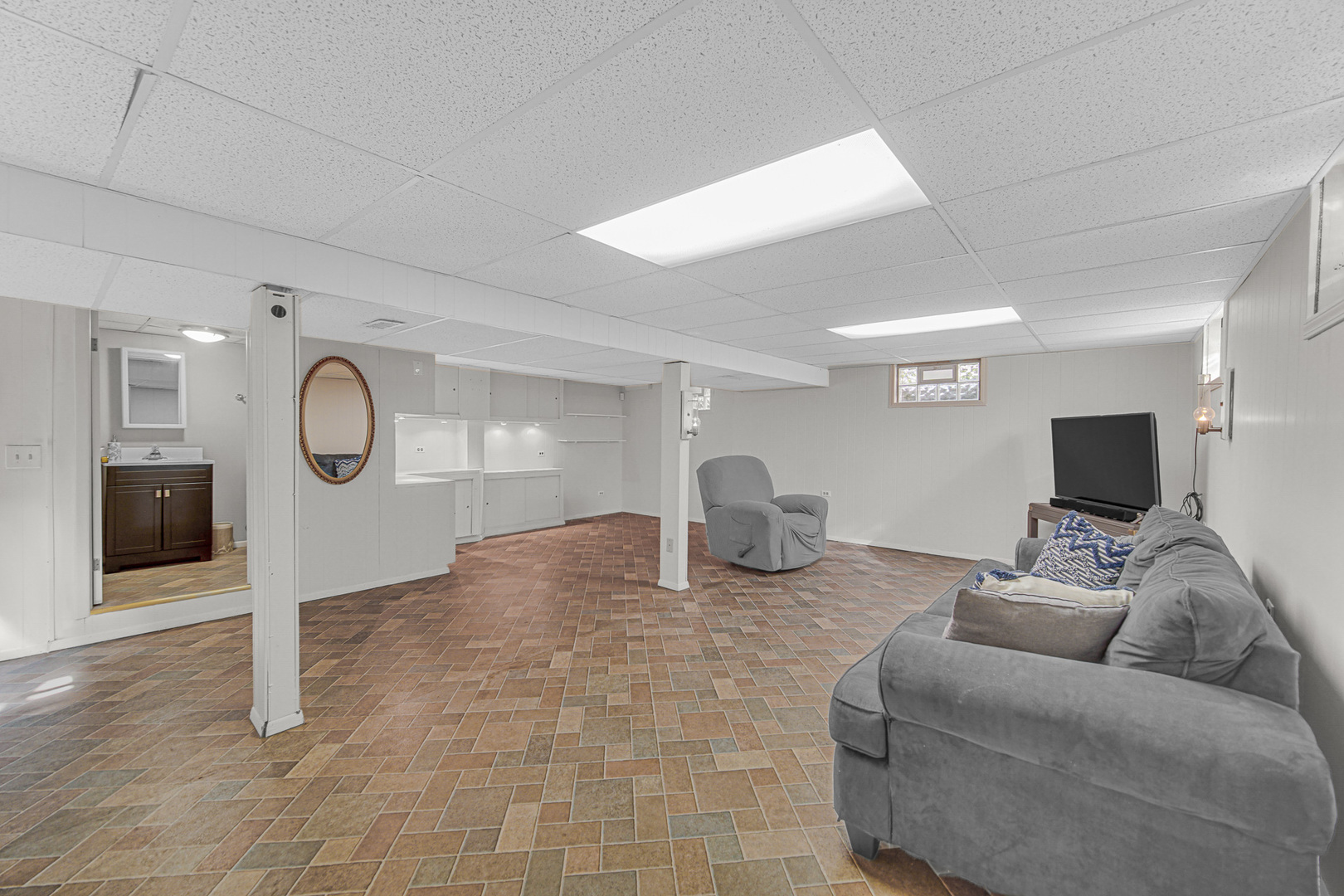 4937 WOODWARD Avenue, Downers Grove, IL 60515