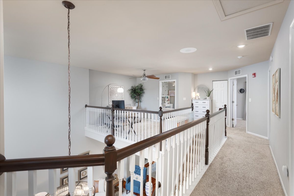 908 WINNERS CUP Court, Naperville, IL 60564