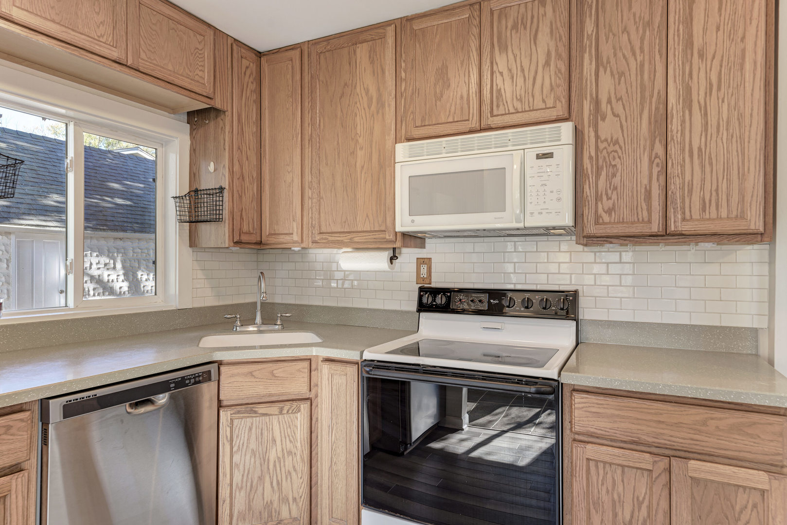 6508 Main Street, Downers Grove, IL 60516