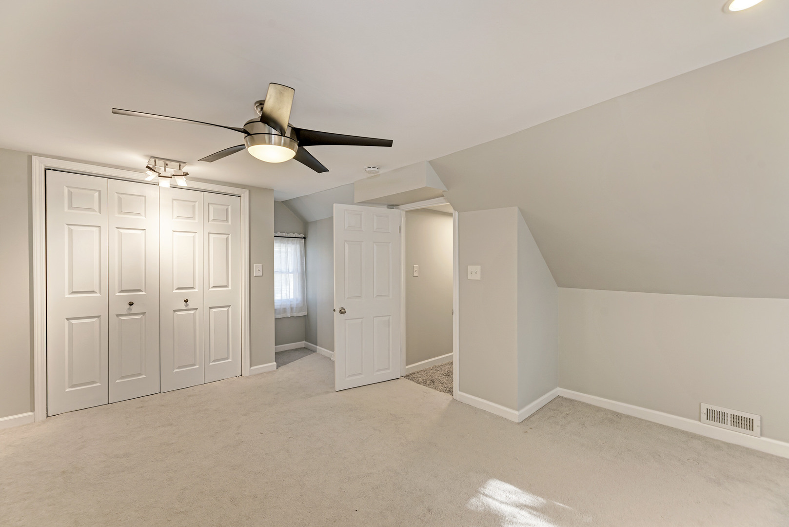 6508 Main Street, Downers Grove, IL 60516