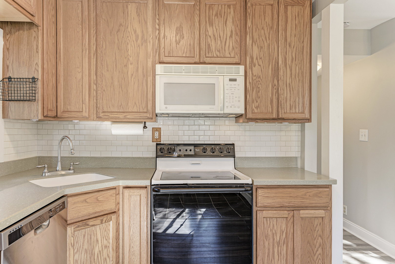 6508 Main Street, Downers Grove, IL 60516