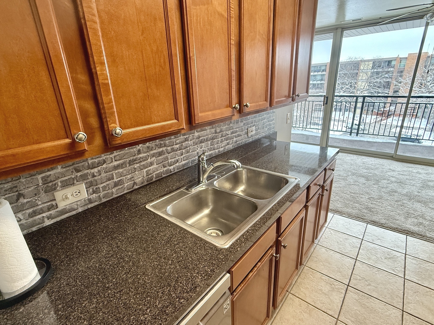6010 Oakwood Drive #5D, Lisle, IL 60532