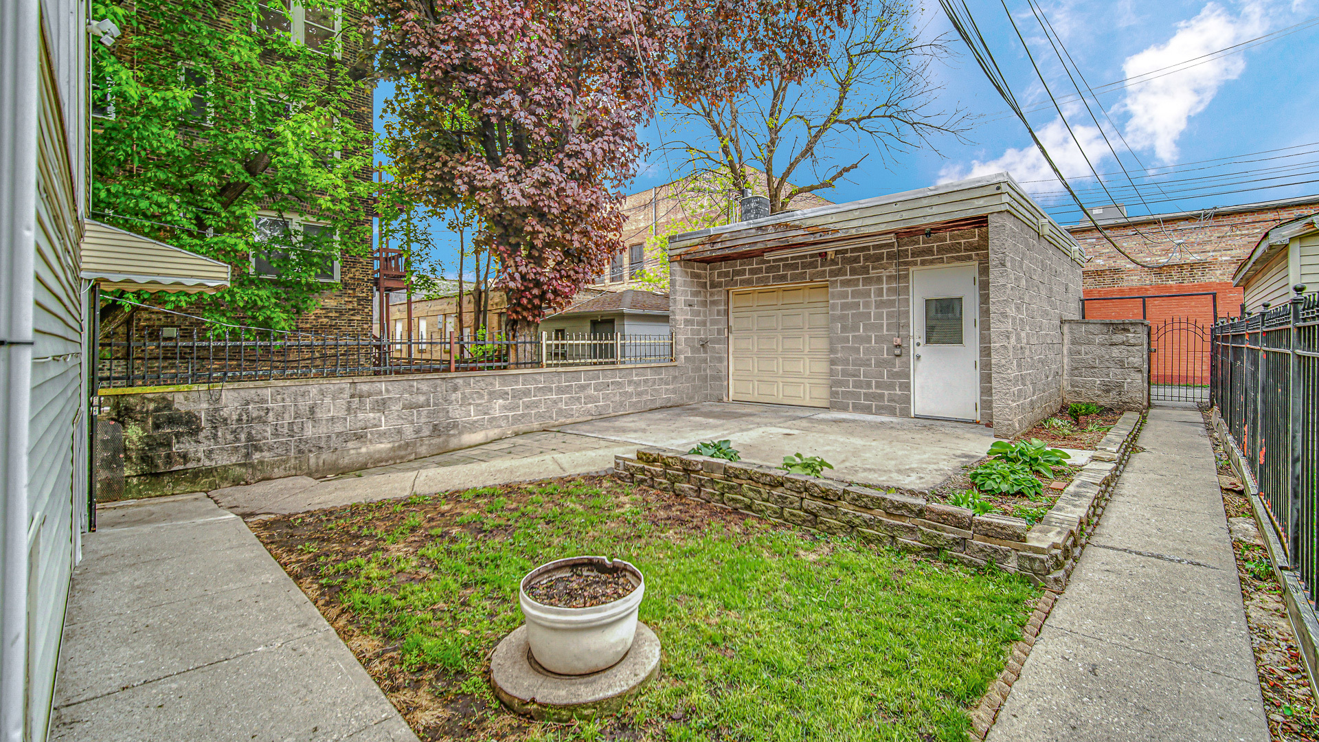 3424 W Parker Avenue, Chicago, IL 60647
