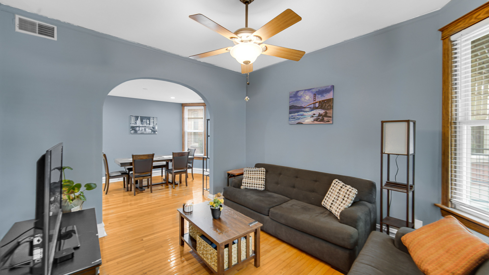 3424 W Parker Avenue, Chicago, IL 60647