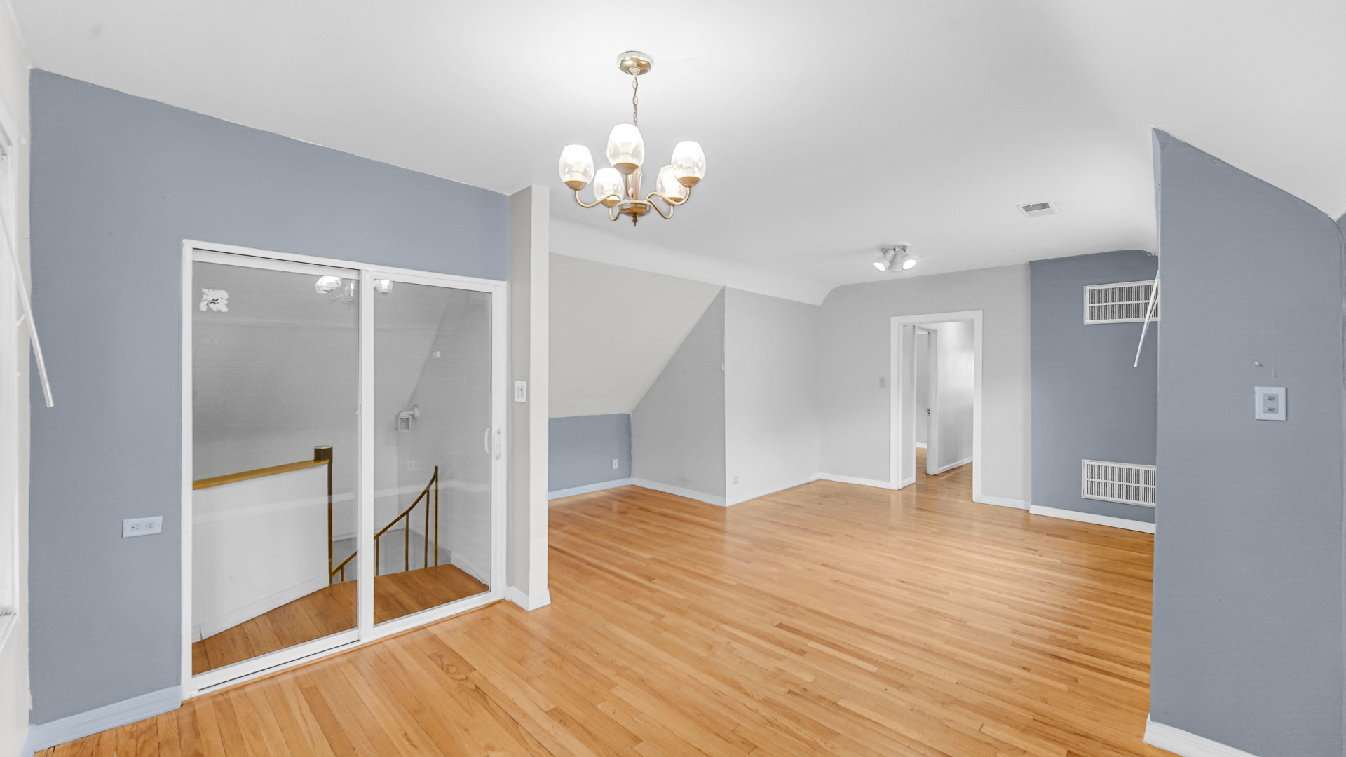 3424 W Parker Avenue, Chicago, IL 60647