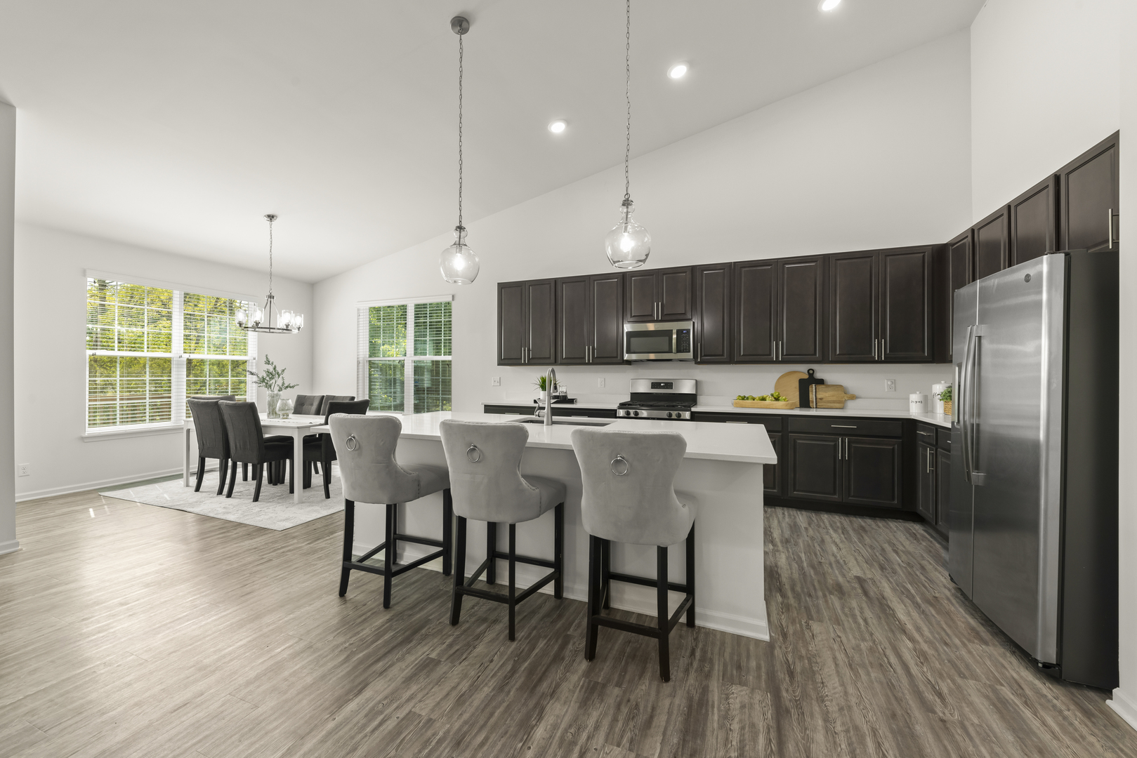 451 Parkside Lane, Yorkville, IL 60560