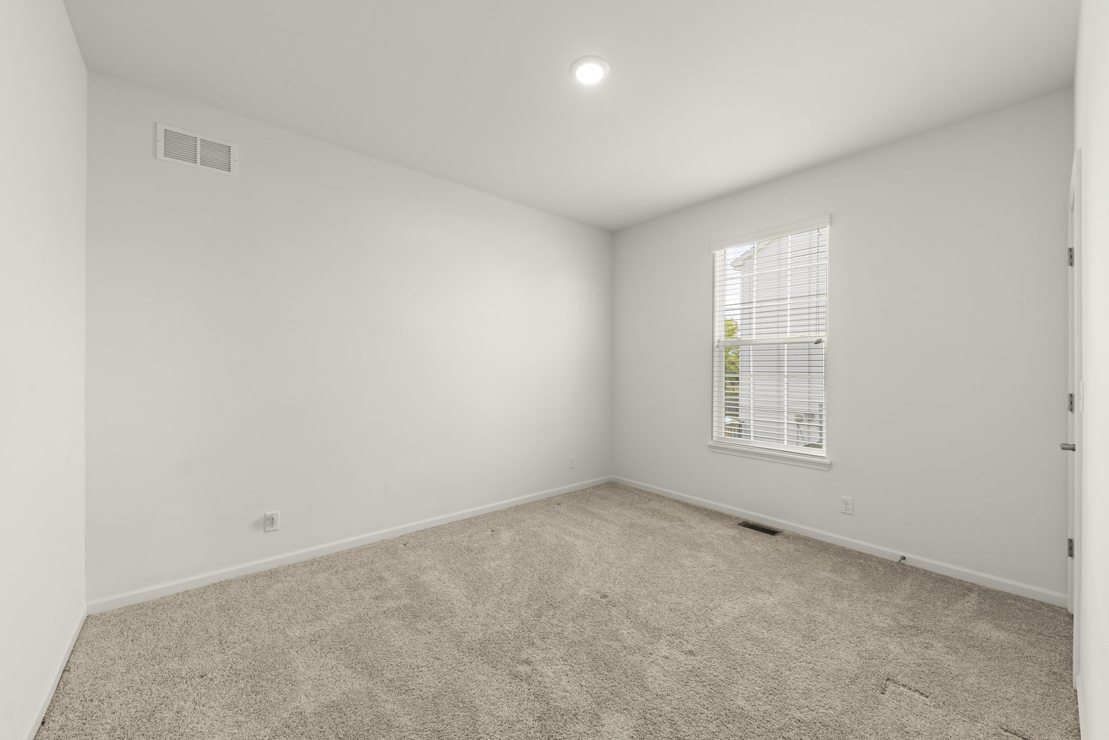 451 Parkside Lane, Yorkville, IL 60560