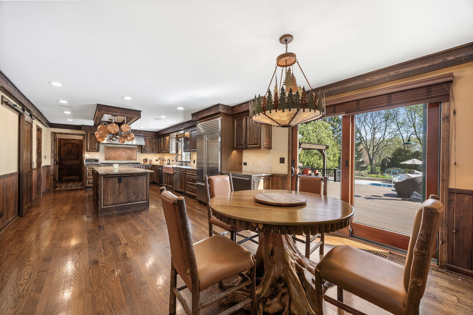 10 Elm Street, Hawthorn Woods, IL 60047