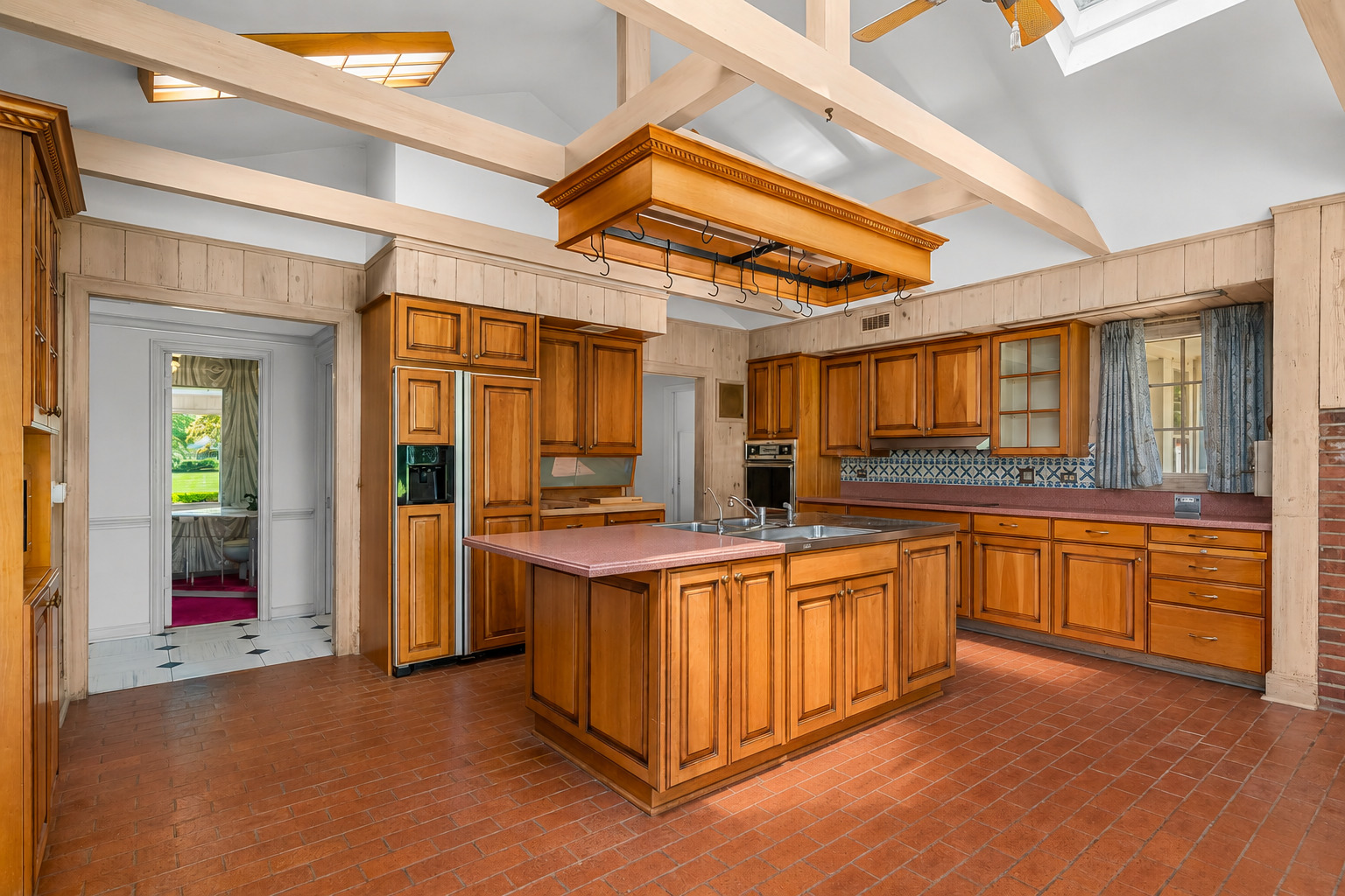 33W451 Surrey Road, Wayne, IL 60184