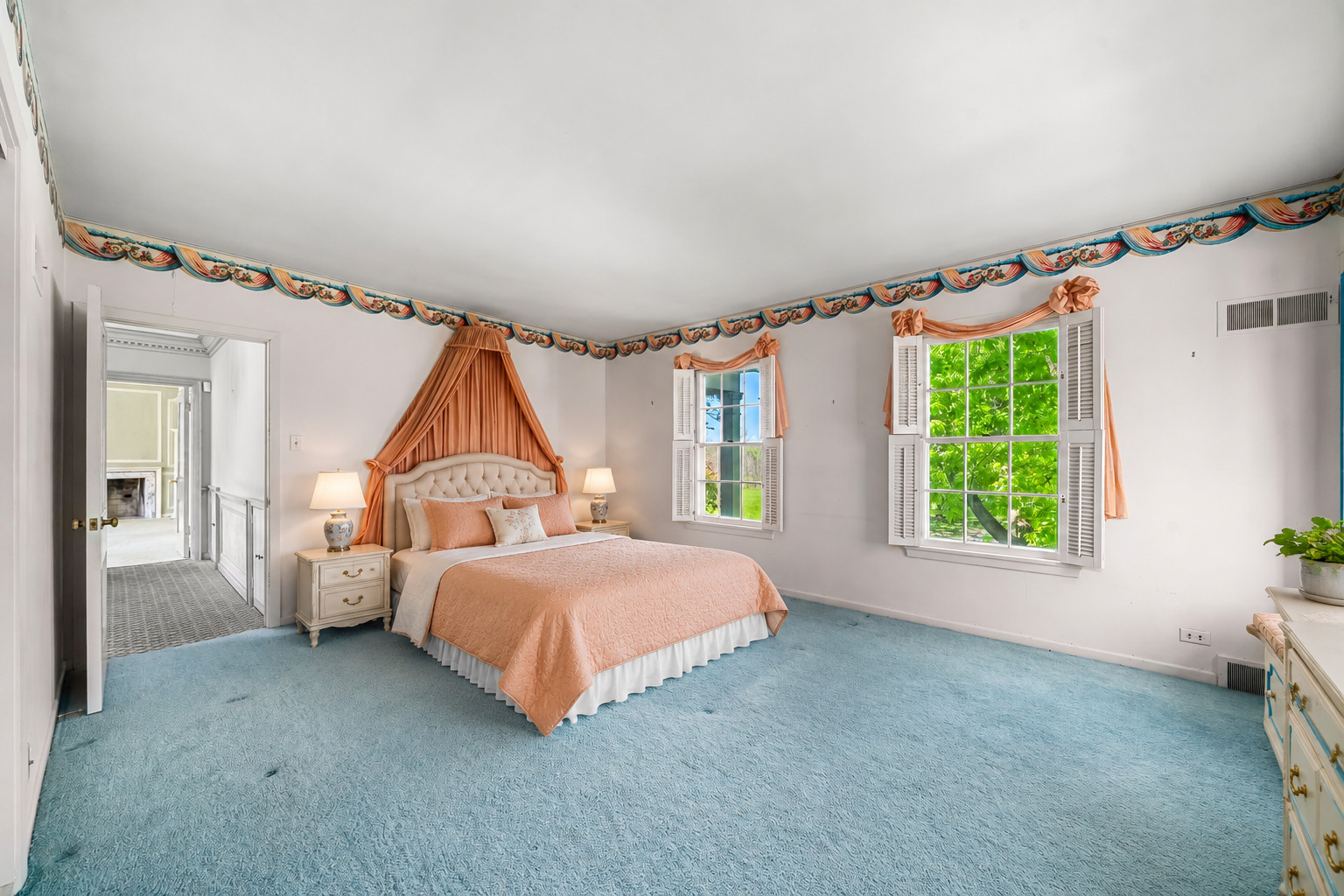 33W451 Surrey Road, Wayne, IL 60184
