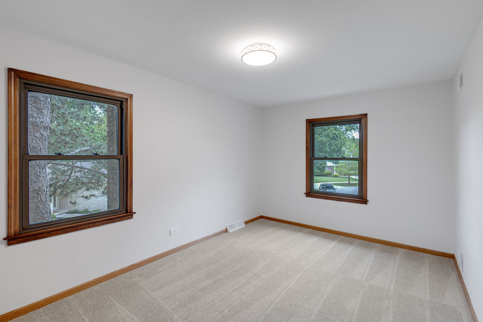 648 62nd Court, Downers Grove, IL 60516