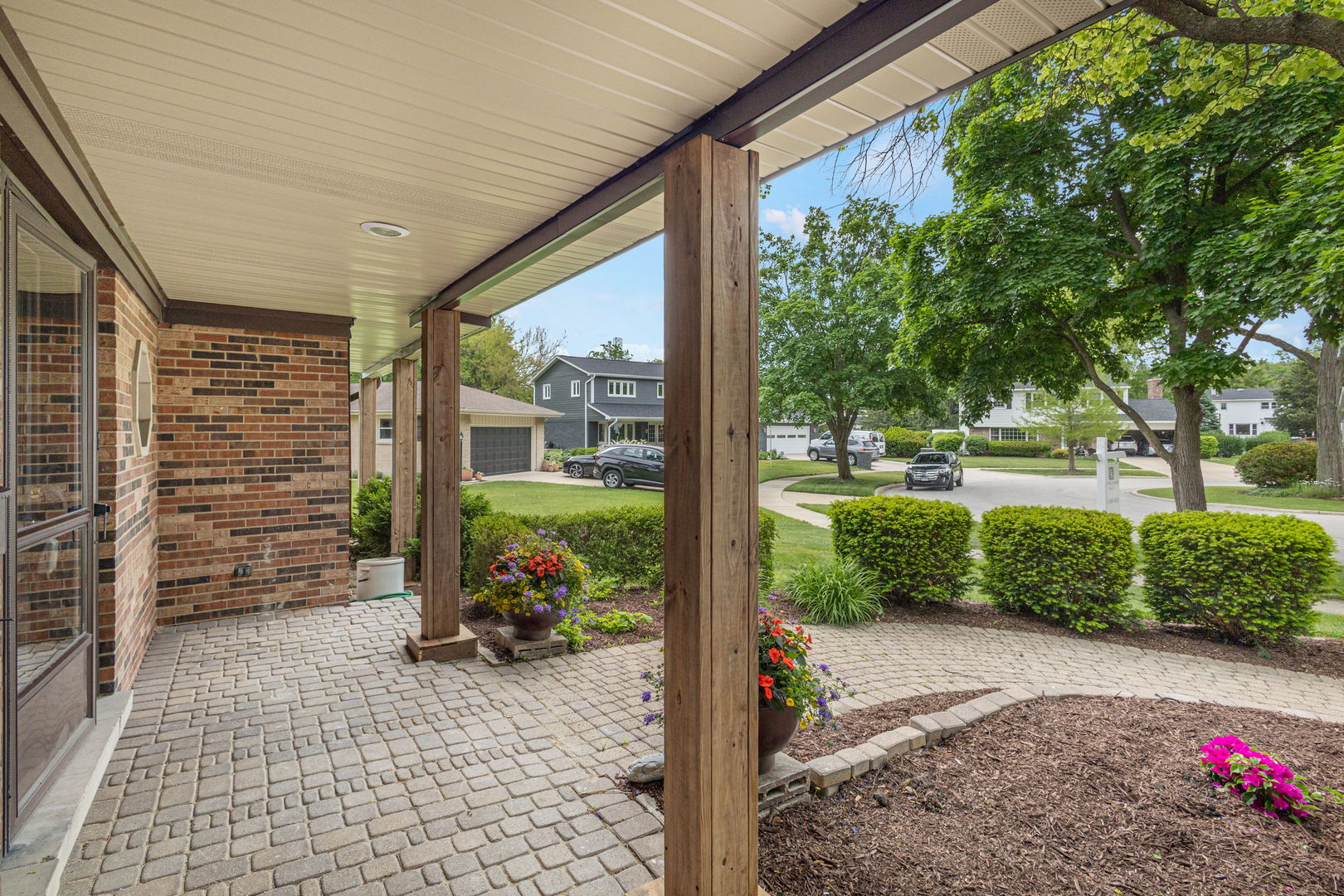 648 62nd Court, Downers Grove, IL 60516