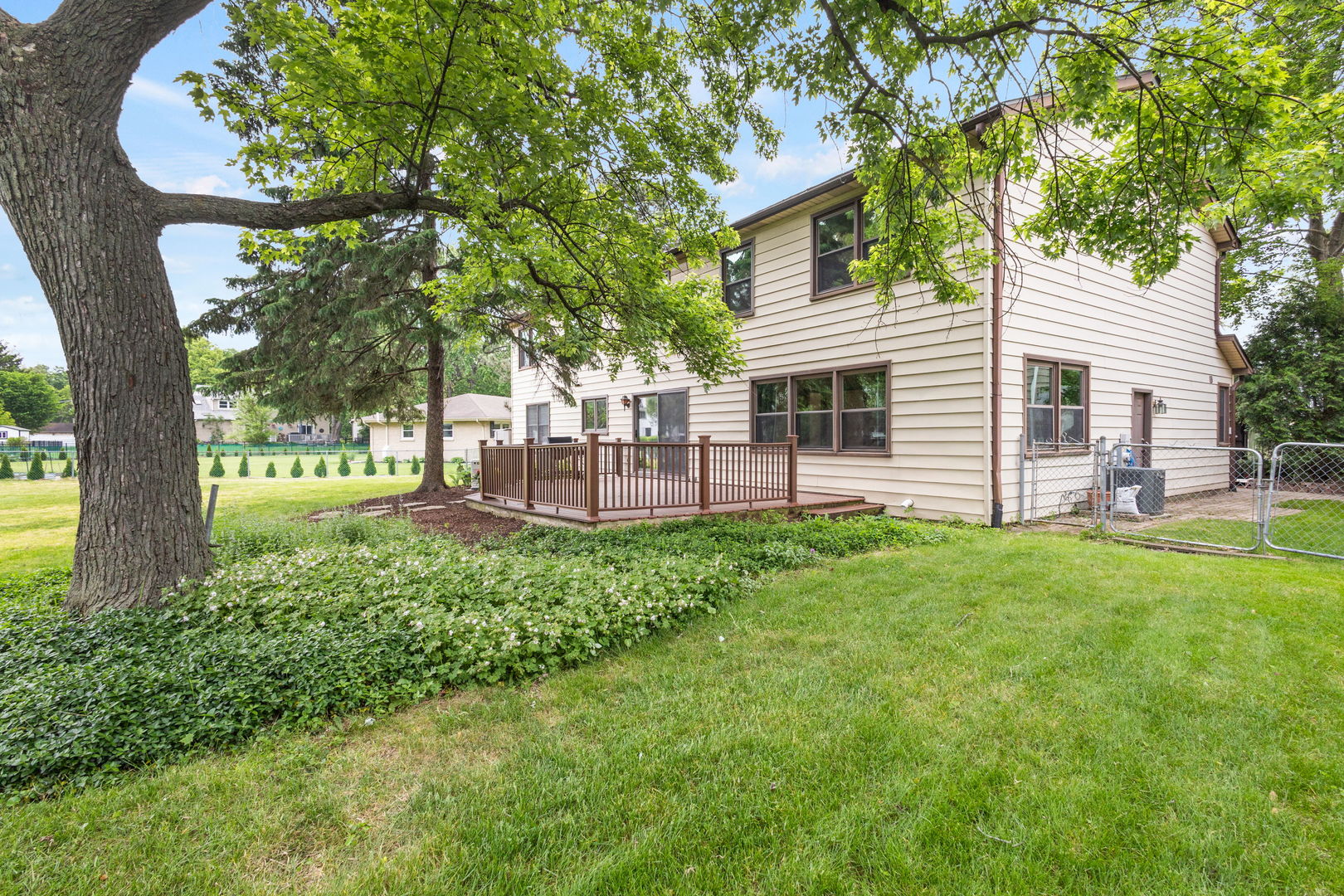 648 62nd Court, Downers Grove, IL 60516