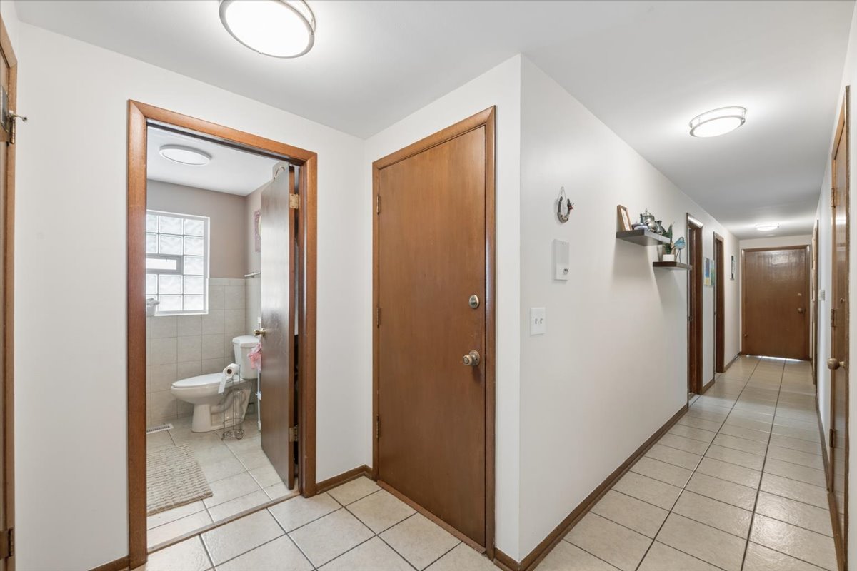 7356 W Addison Street, Chicago, IL 60634