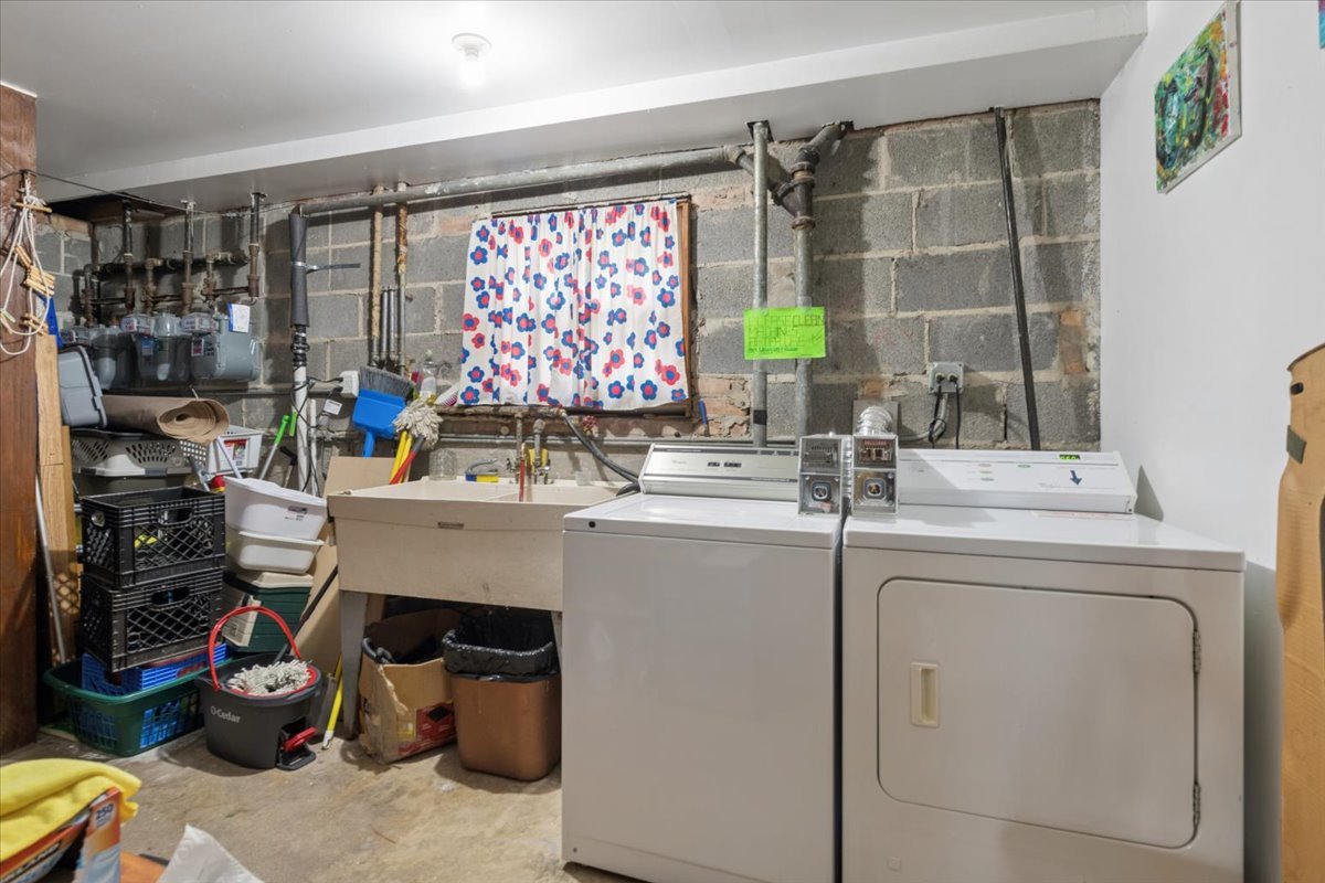 7356 W Addison Street, Chicago, IL 60634