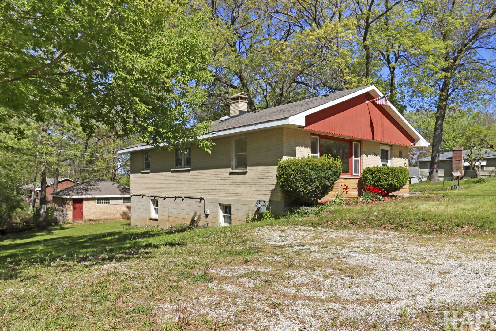 26 Woodland Avenue, Fox Lake, IL 60020