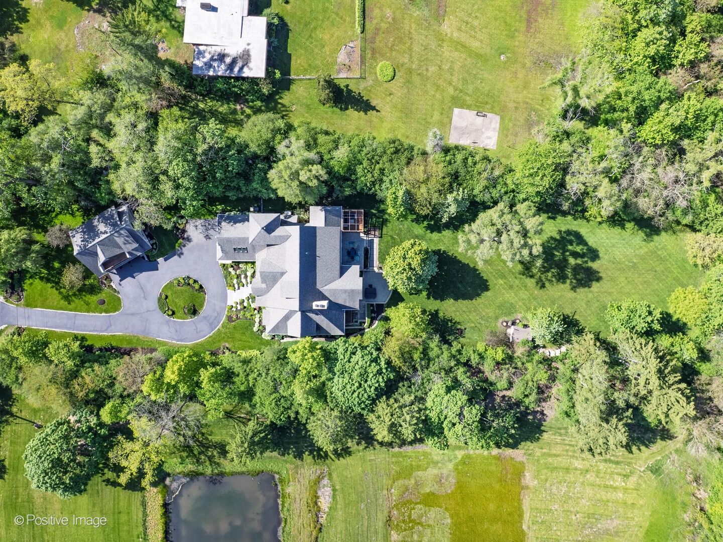 1040 S Edgewood Avenue, La Grange, IL 60525