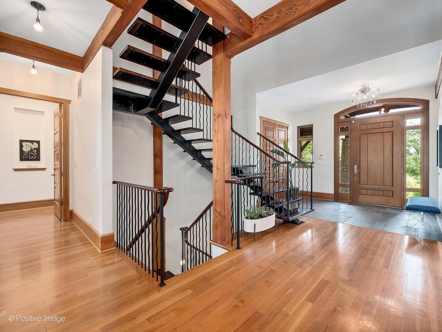 1040 S Edgewood Avenue, La Grange, IL 60525