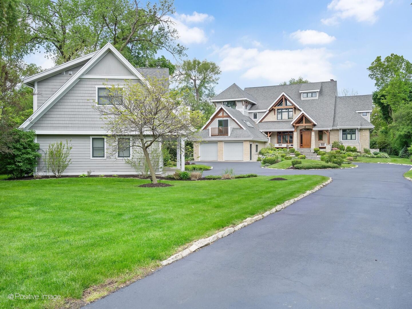 1040 S Edgewood Avenue, La Grange, IL 60525