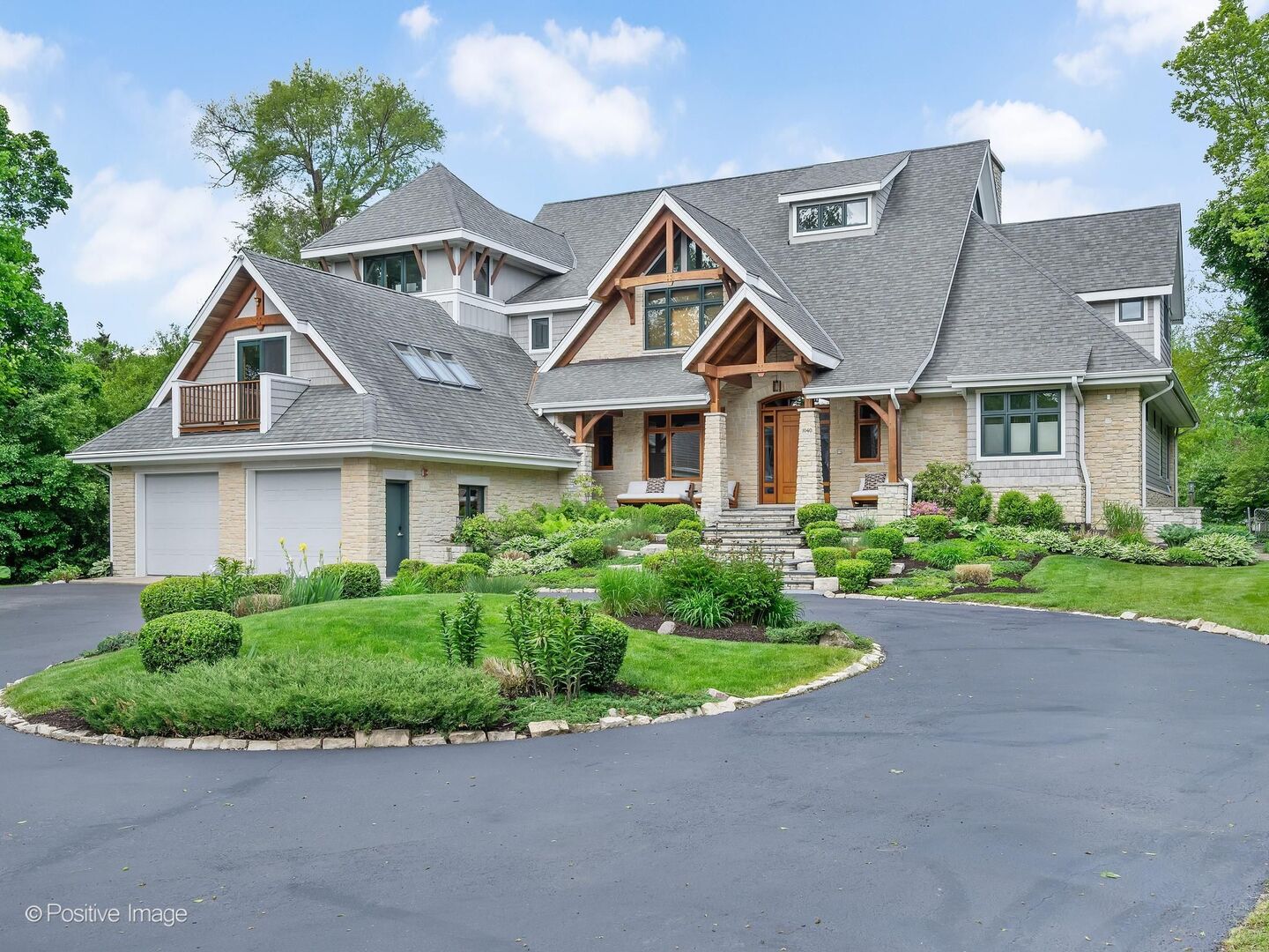 1040 S Edgewood Avenue, La Grange, IL 60525