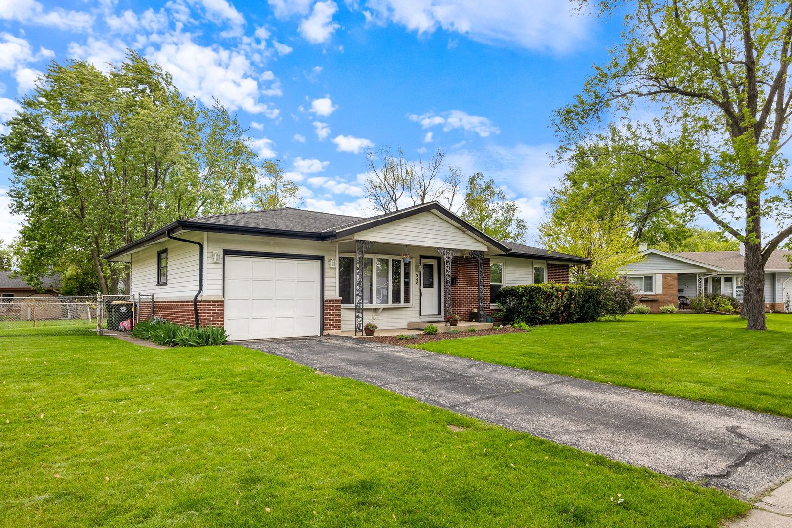 948 Carswell Court, Elk Grove Village, IL 60007