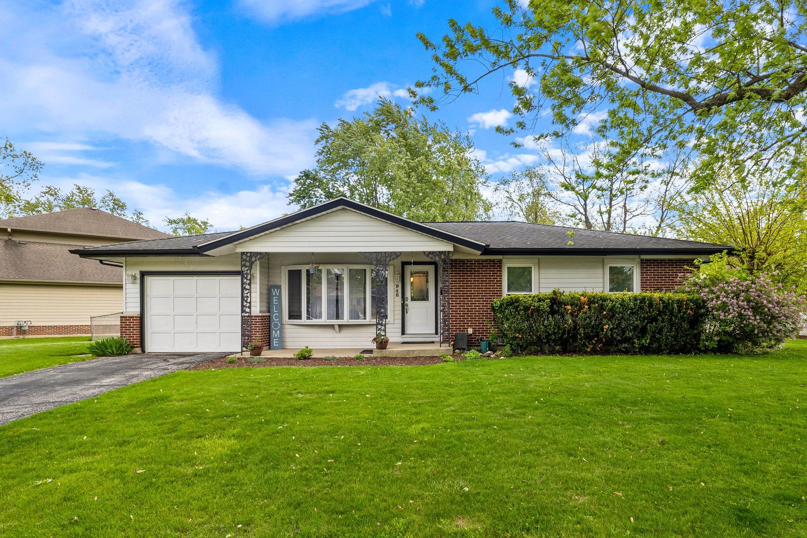 948 Carswell Court, Elk Grove Village, IL 60007