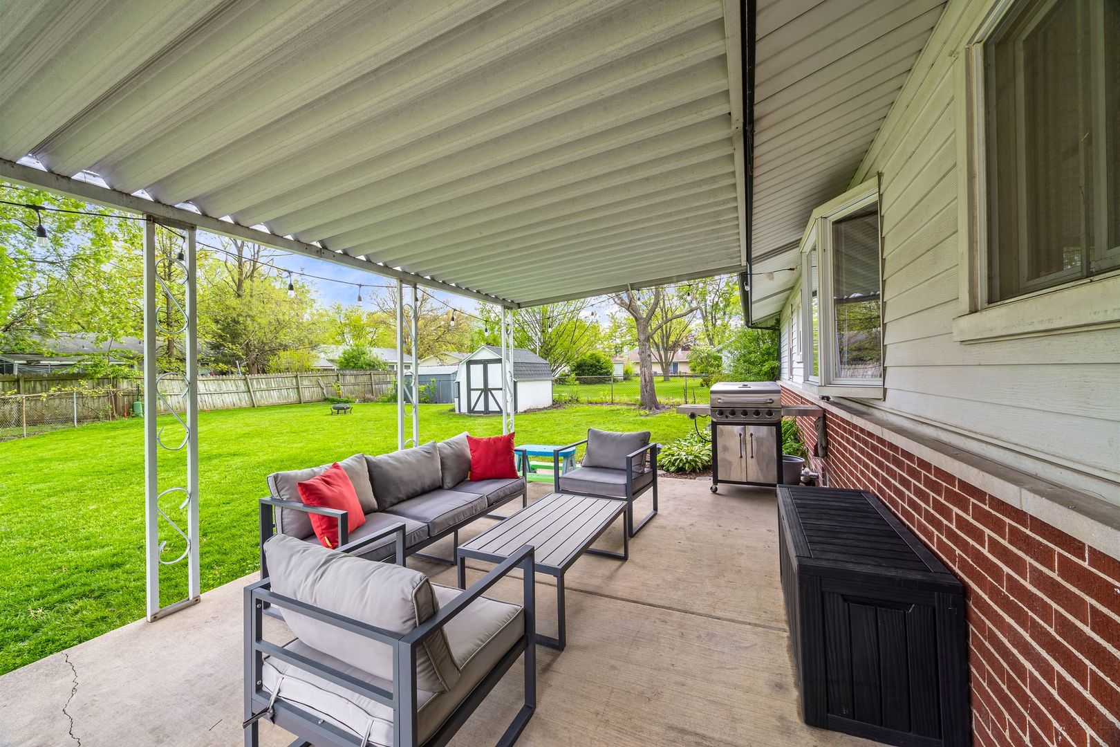 948 Carswell Court, Elk Grove Village, IL 60007