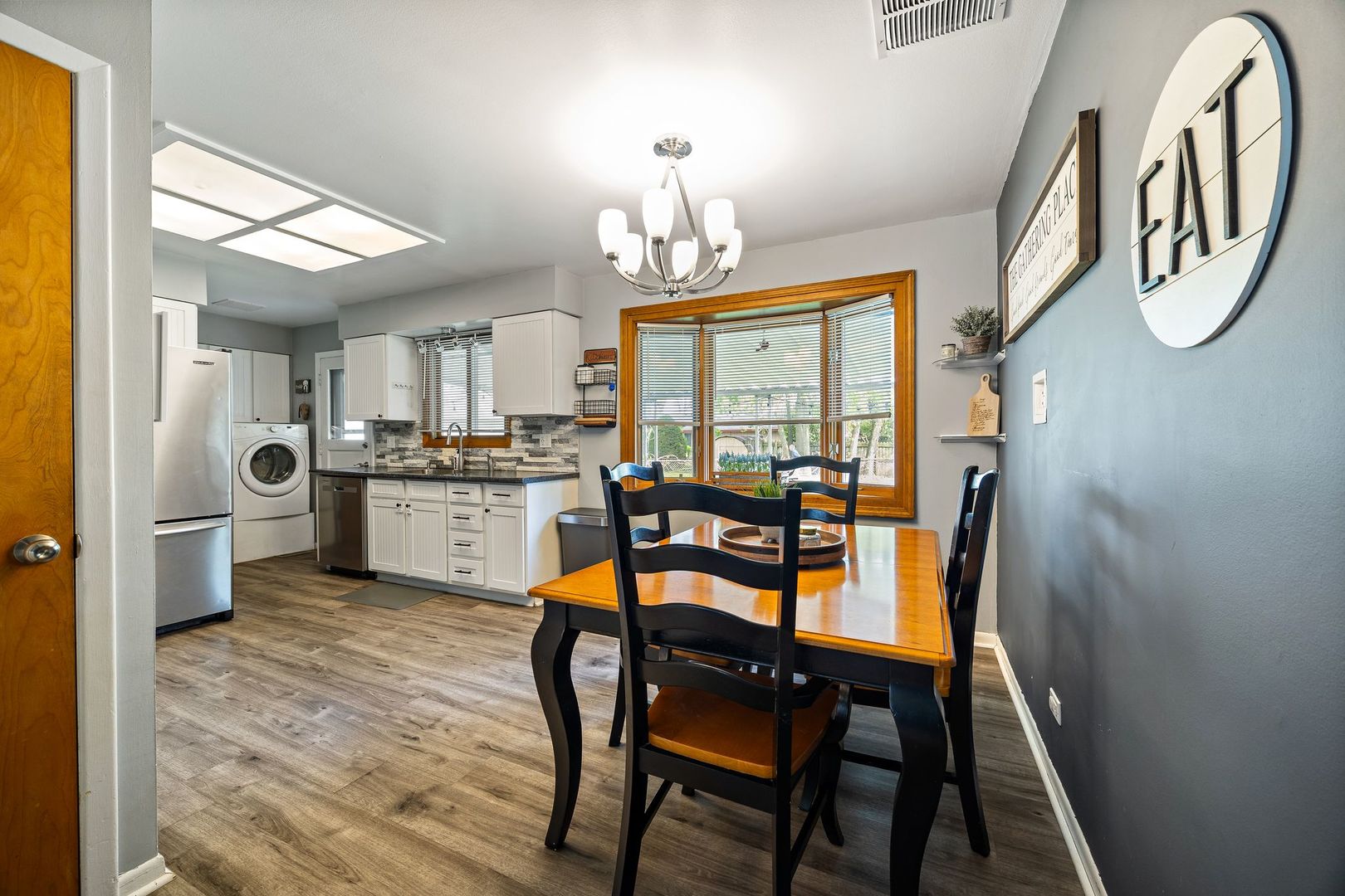 948 Carswell Court, Elk Grove Village, IL 60007