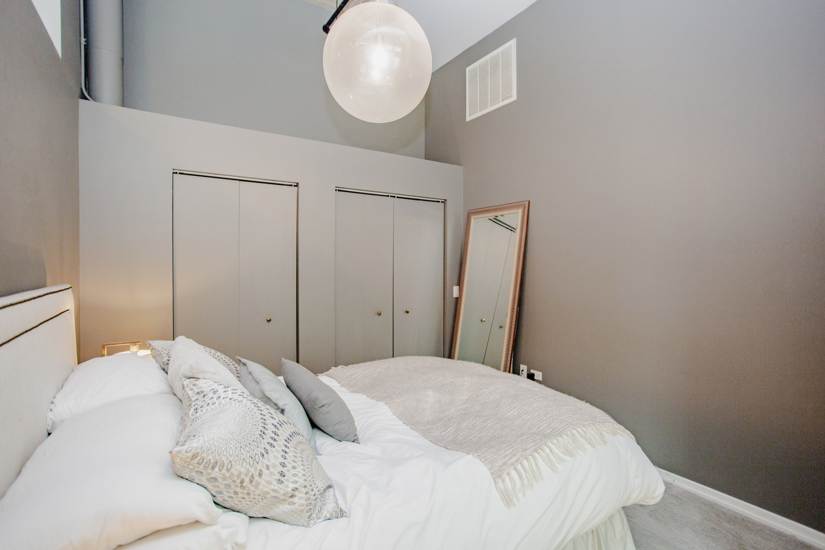 1645 W Ogden Avenue #338, Chicago, IL 60612