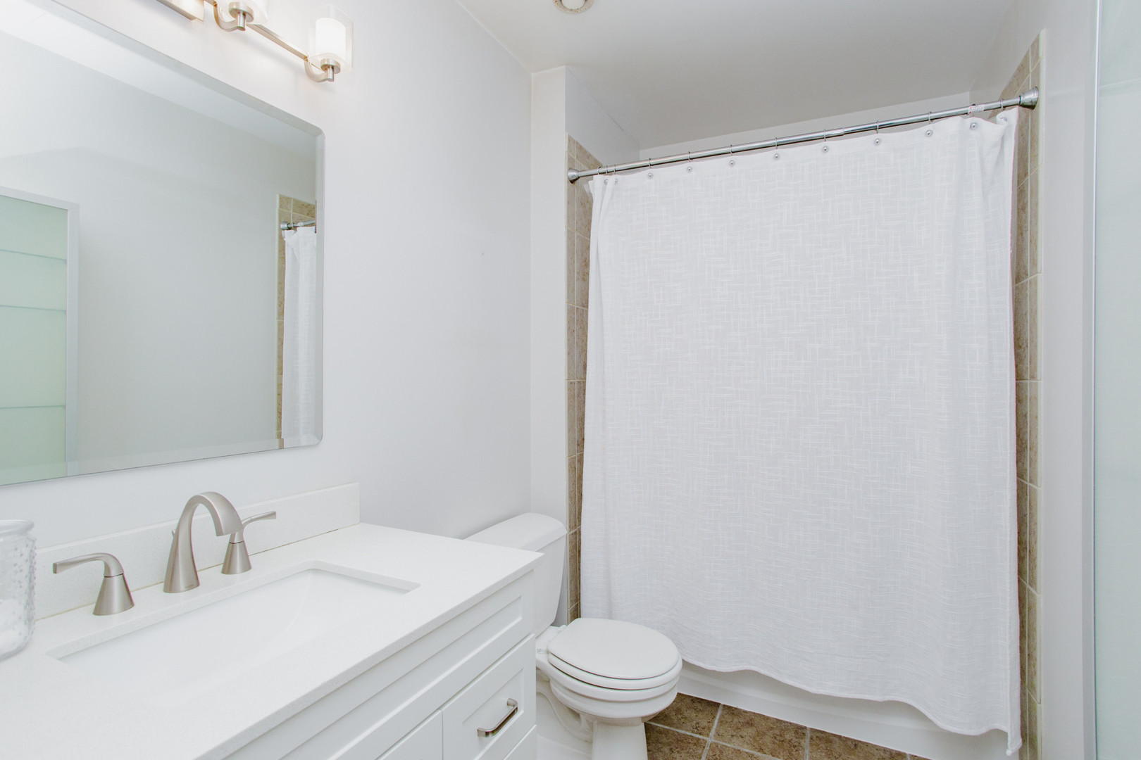 1645 W Ogden Avenue #338, Chicago, IL 60612