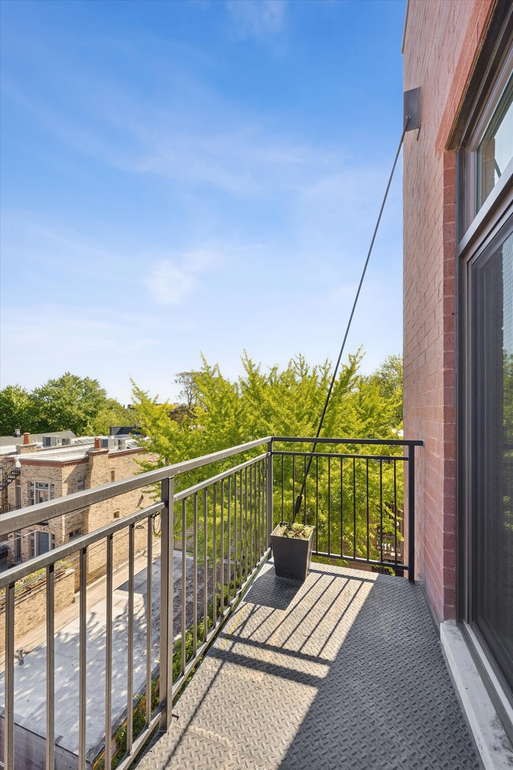 2212 W North Avenue #401, Chicago, IL 60647