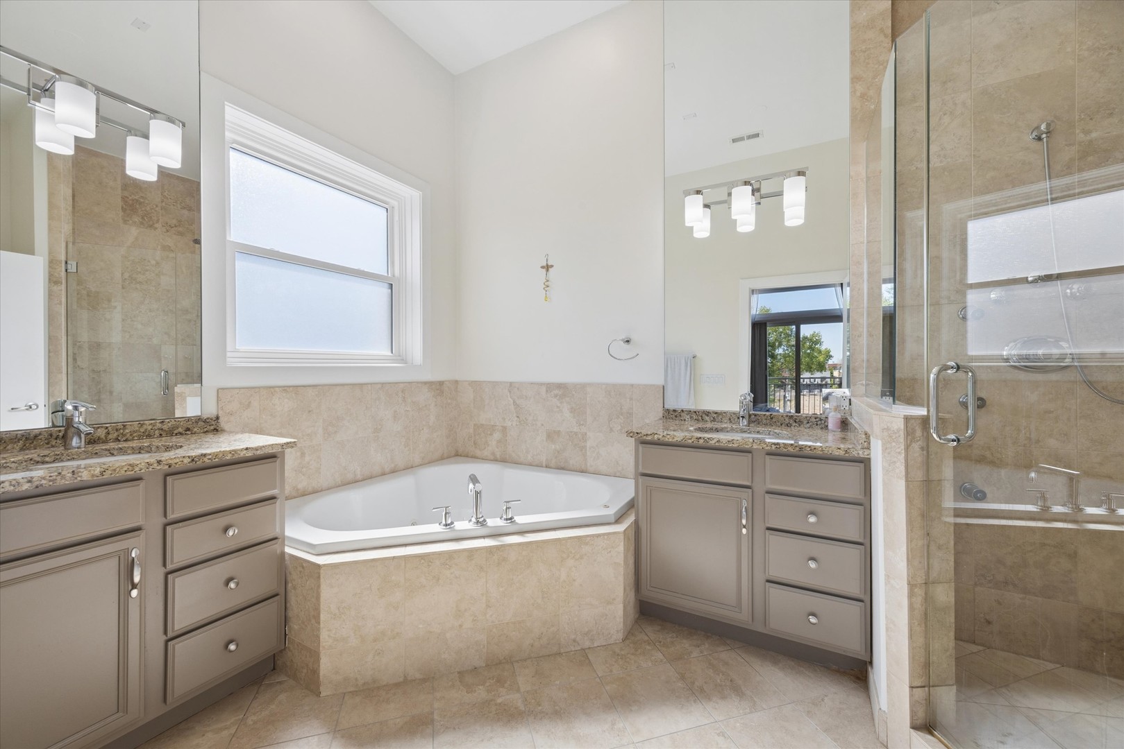 2212 W North Avenue #401, Chicago, IL 60647