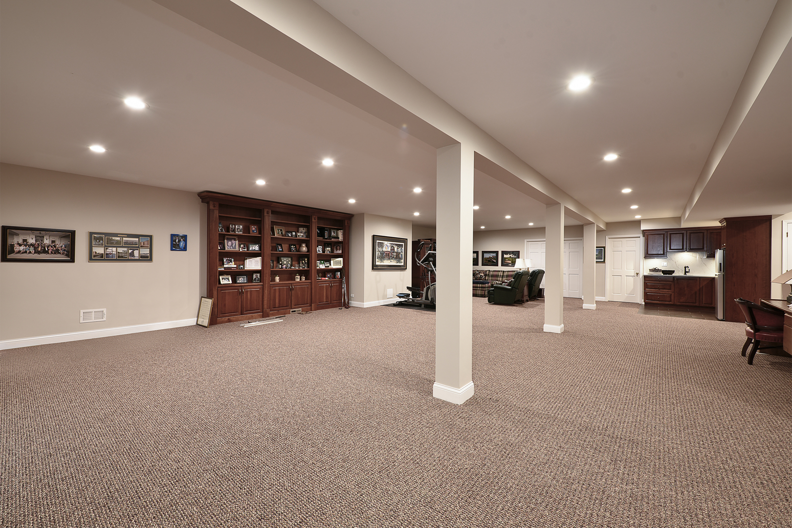 907 Middleton Lane, Inverness, IL 60010