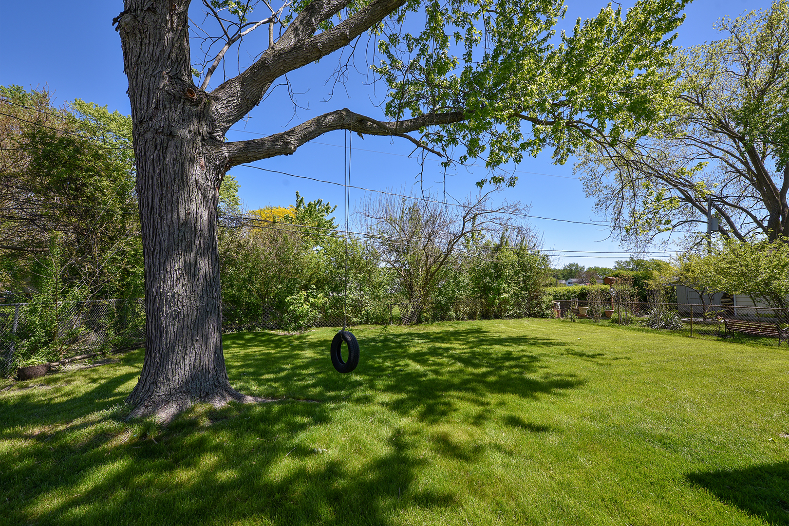 913 Vine Street, Streamwood, IL 60107